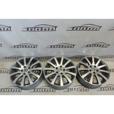 Alu disk R17 Škoda Yeti 5L0601025 ET45 7Jx17