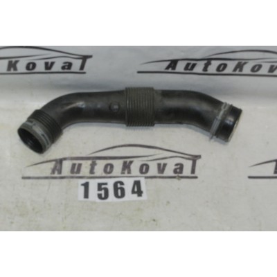 Vzduchová trubka VW Touareg 7L6129684A