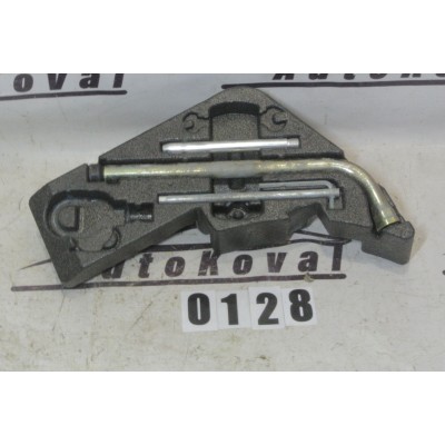 Nářadí VW Touareg 7L0012113 7L0012113A