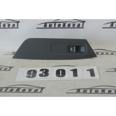 Spínač stahování oken VW Škoda 5G0959855L