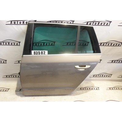 Dveře zadní levé ŠKODA SUPERB II kombi 3T9833055 LF4U