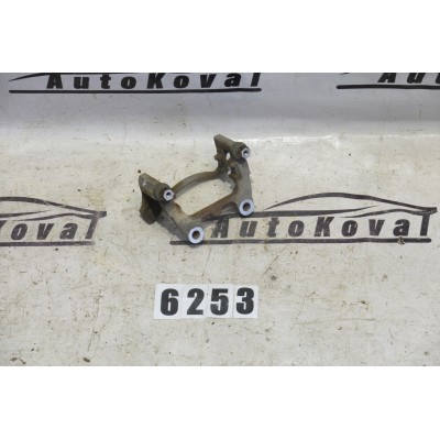 Držák zadního třmenu pravý VW Škoda 1Q0615426B 3AA615426...