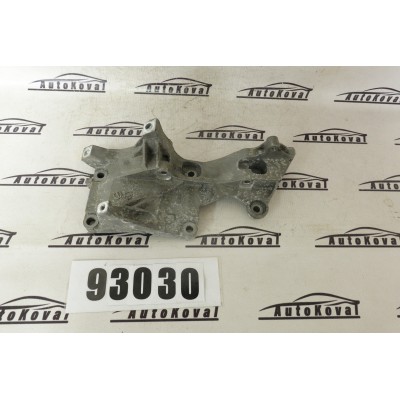 Držák alternátoru VW Škoda 045903143E 045903141E