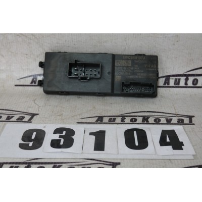 Řídící jednotka pro páté dveře VW Škoda 5WC959107A 5QS959107