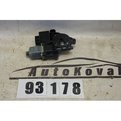 Motor stahování oken zadní pravý VW Škoda 5Q0959812A