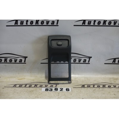 Rámeček držáku nápojů VW Sharan 7N0864298 7N0863289...