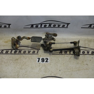 Mechanismus řazení - táhla VW Škoda 1J0711729F