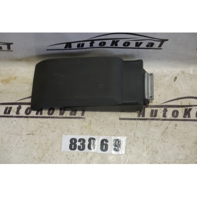 Loketní opěrka VW Caddy Touran 1T0864207D 1T0864249C...